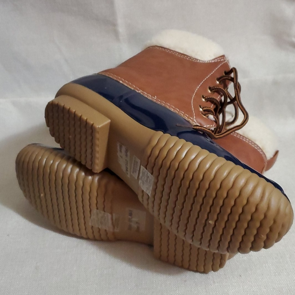 Adriana New York Navy Dylan Boots NWOT WS - Picture 9 of 13